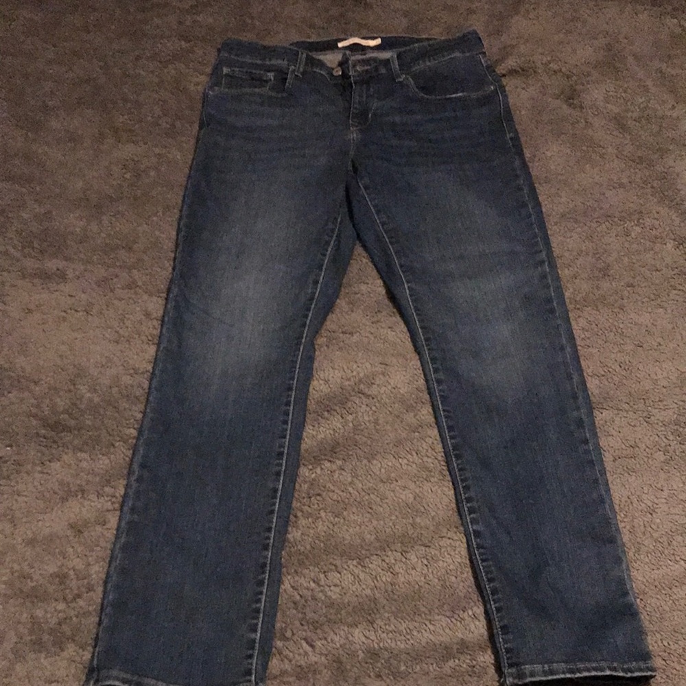 Levi’s Red Label NEVER WORN size 12  Mid Rise Skinny